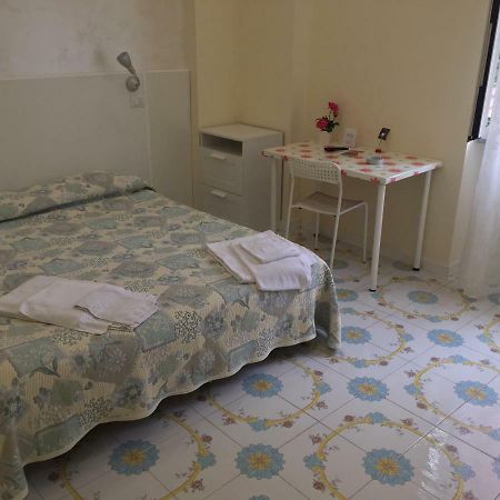 Albergo Oasi Неаполь Экстерьер фото