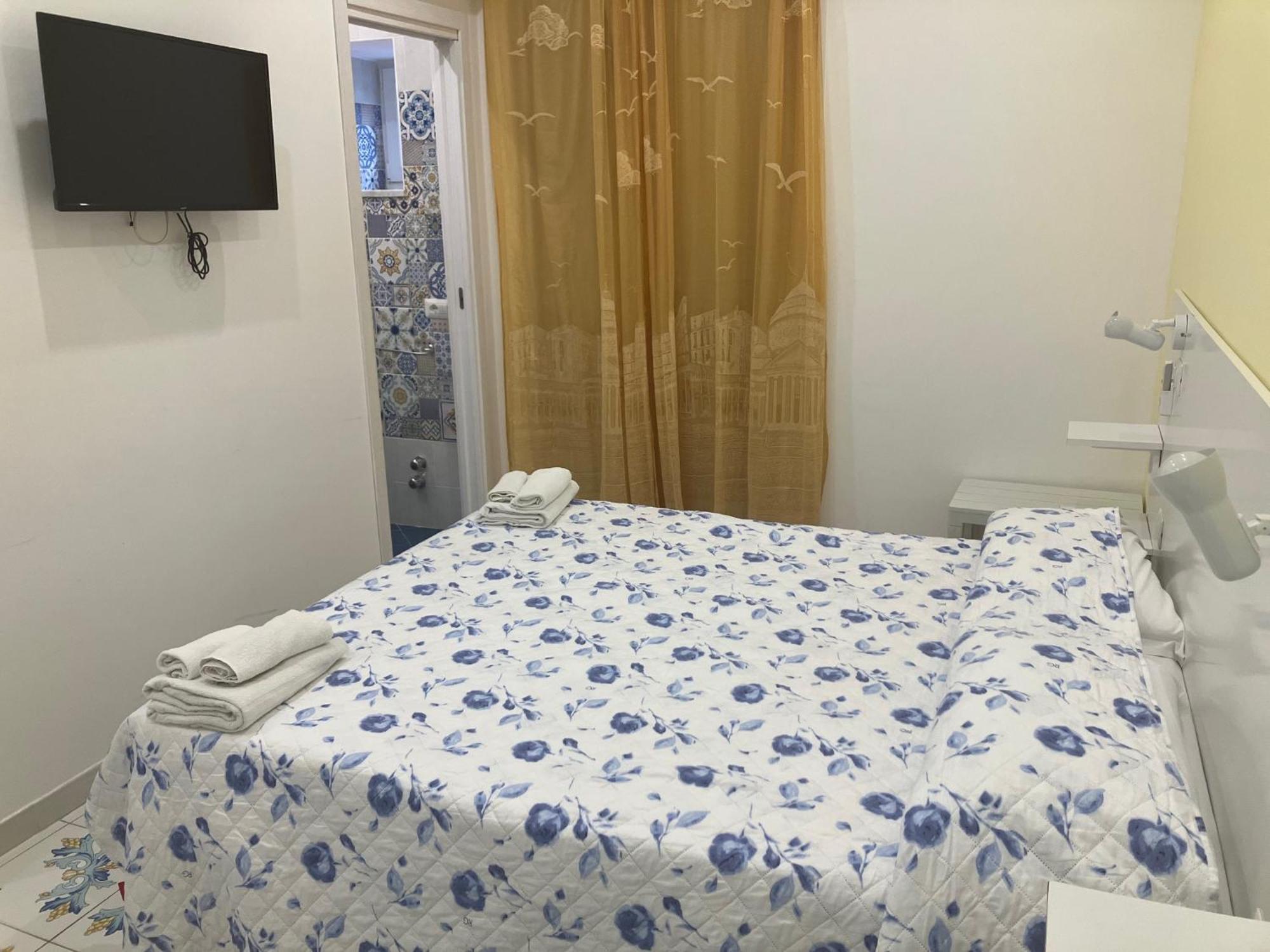 Albergo Oasi Неаполь Экстерьер фото