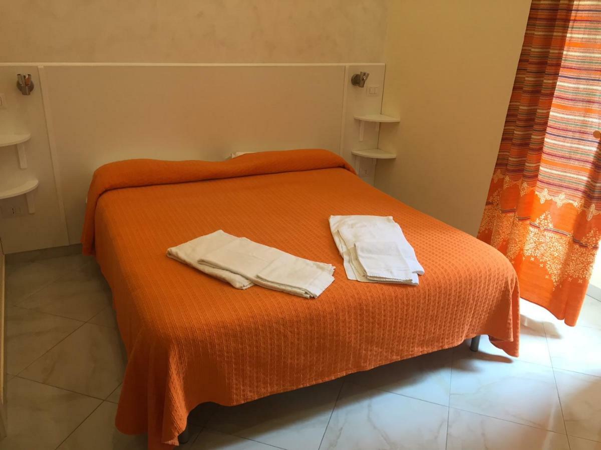 Albergo Oasi Неаполь Экстерьер фото
