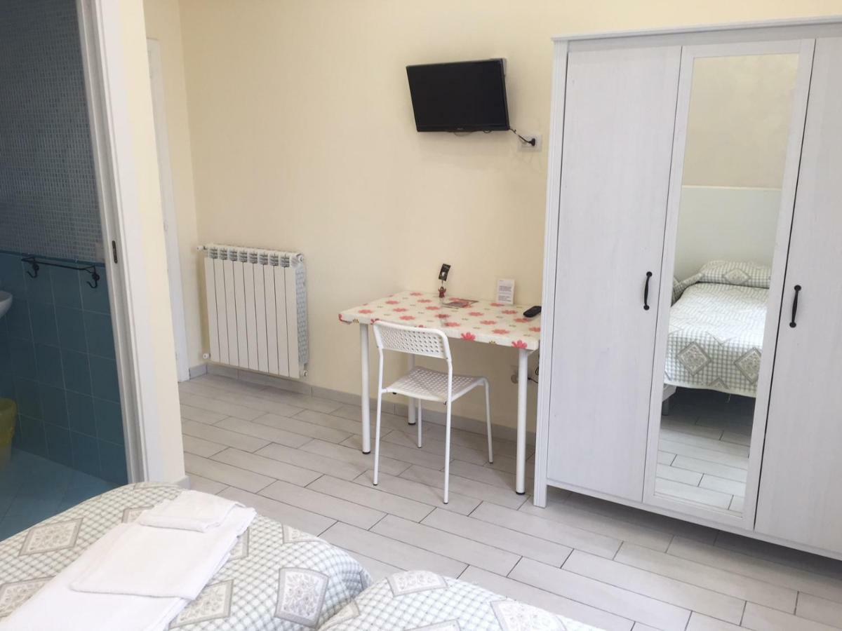 Albergo Oasi Неаполь Экстерьер фото