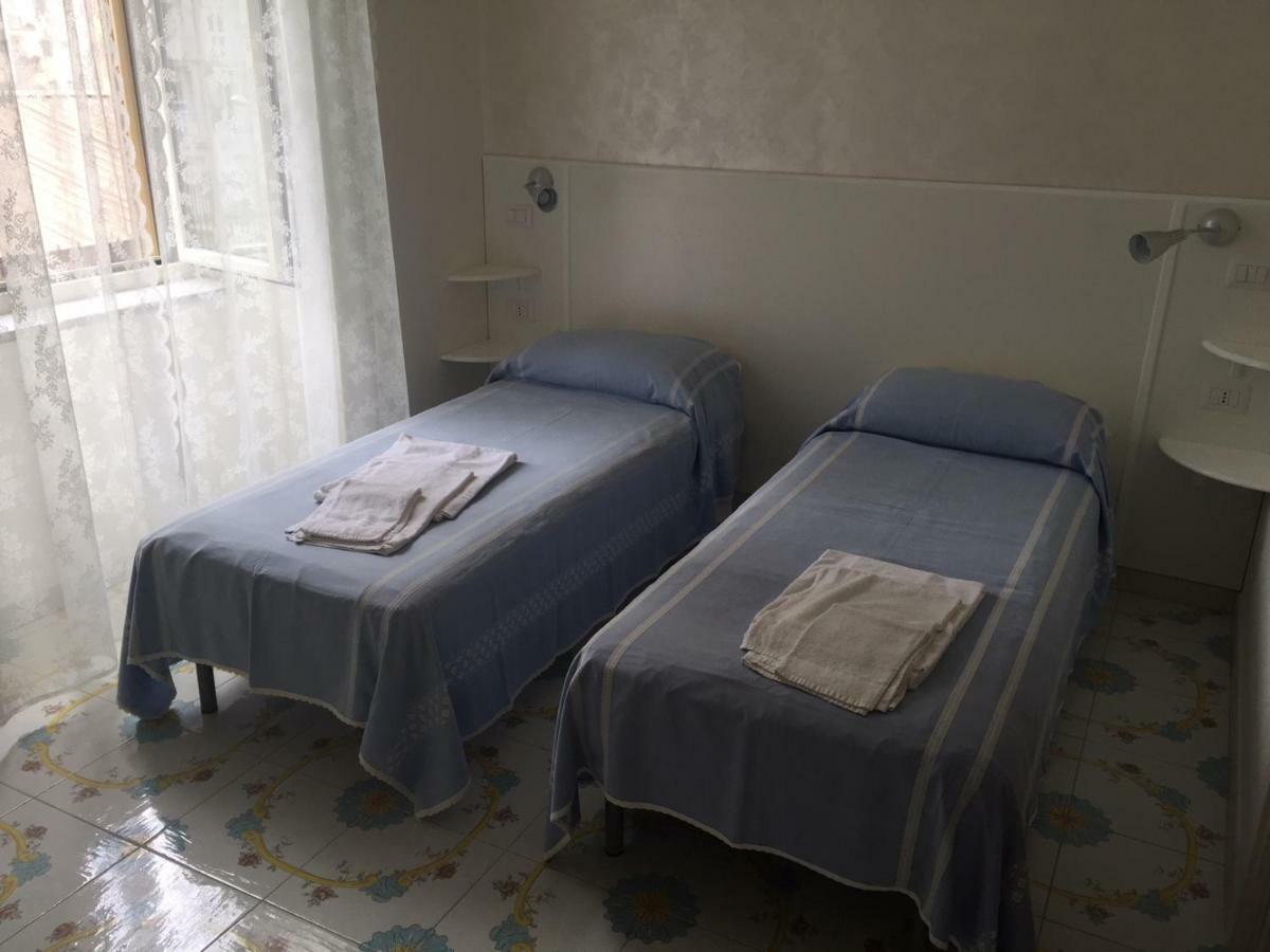 Albergo Oasi Неаполь Экстерьер фото