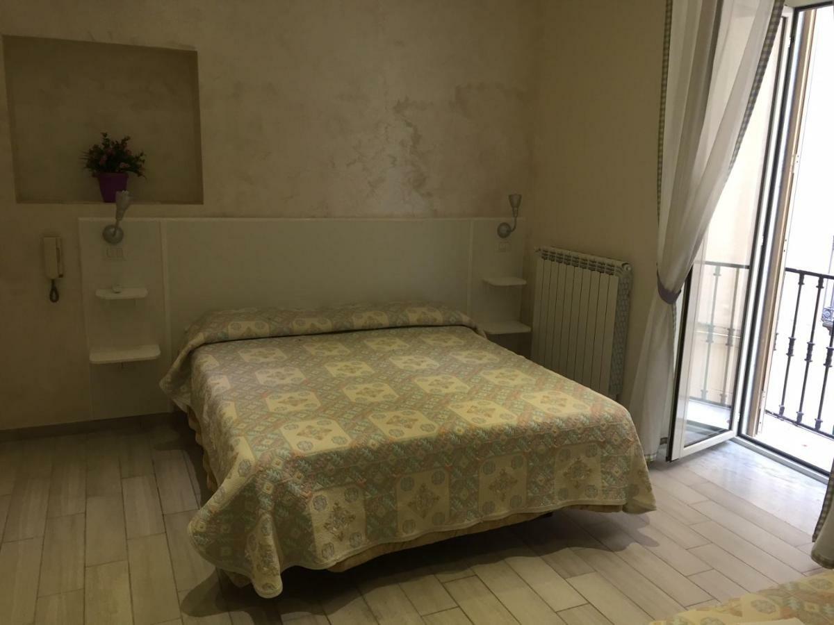 Albergo Oasi Неаполь Экстерьер фото